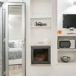 Enchanting Studio Apartment In Trastevere